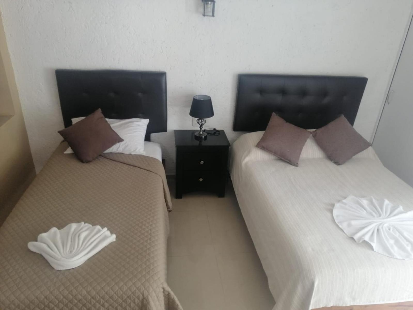 Hotel Dos Mundos, Isla コスメル エクステリア 写真