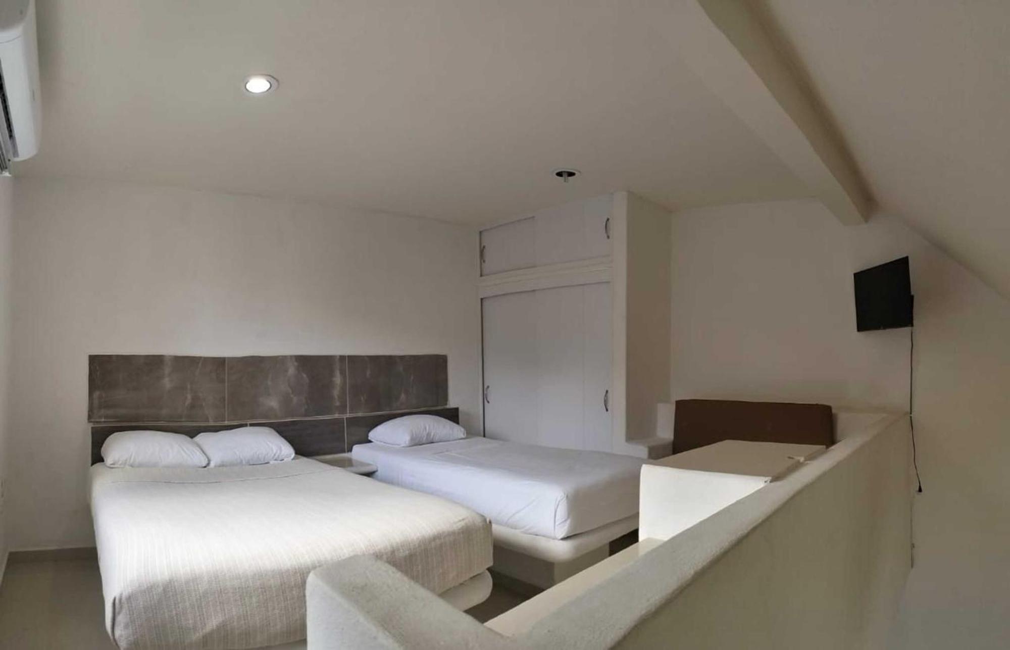 Hotel Dos Mundos, Isla コスメル エクステリア 写真